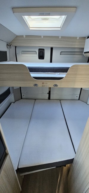 Les photos du&nbsp;Chausson V594 First Line